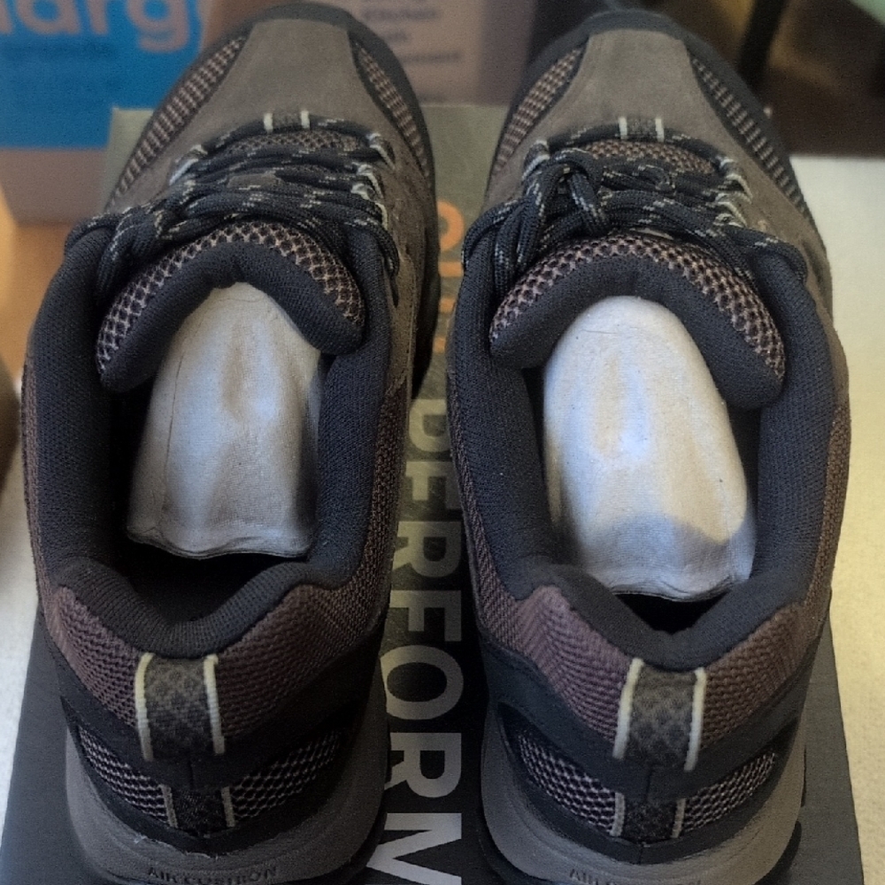 Merrell Men's Chocolate Phoenix Ventilator Hiking Shoes, New In Box, Size 9 - Picture 4 of 4